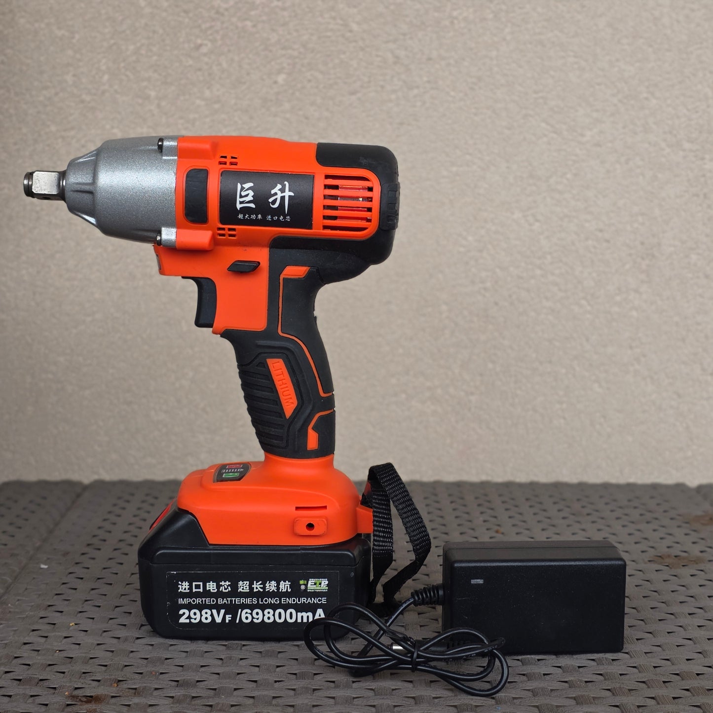 Aku udarni odvijač 29.8V – 6Ah Li-ion