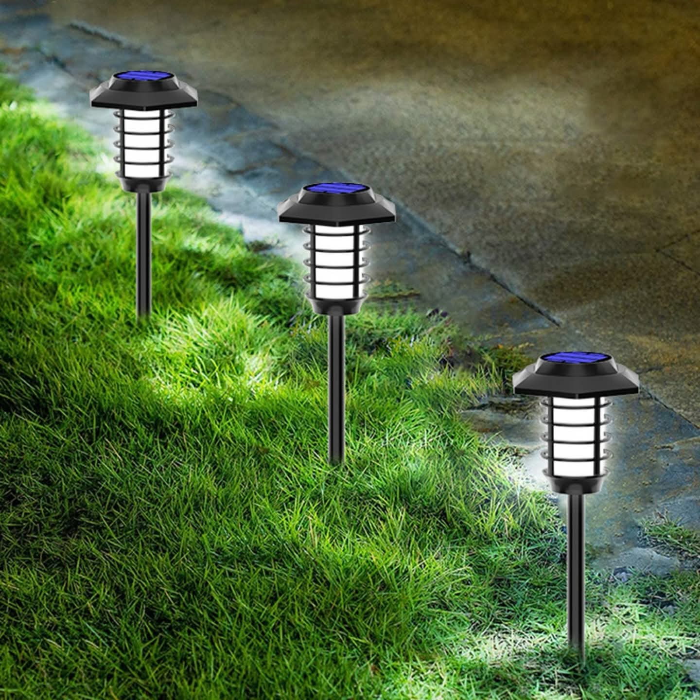 Solarna baštenska lampa (50cm x 20cm) sa 2 načina rada.