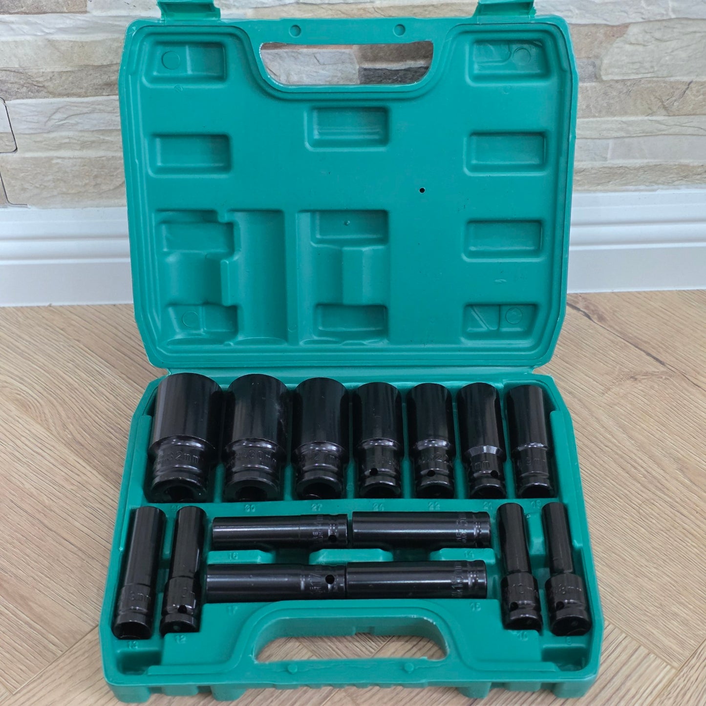 Set Dubokih Nasadnih Gedora 8–32 mm (12 delova)