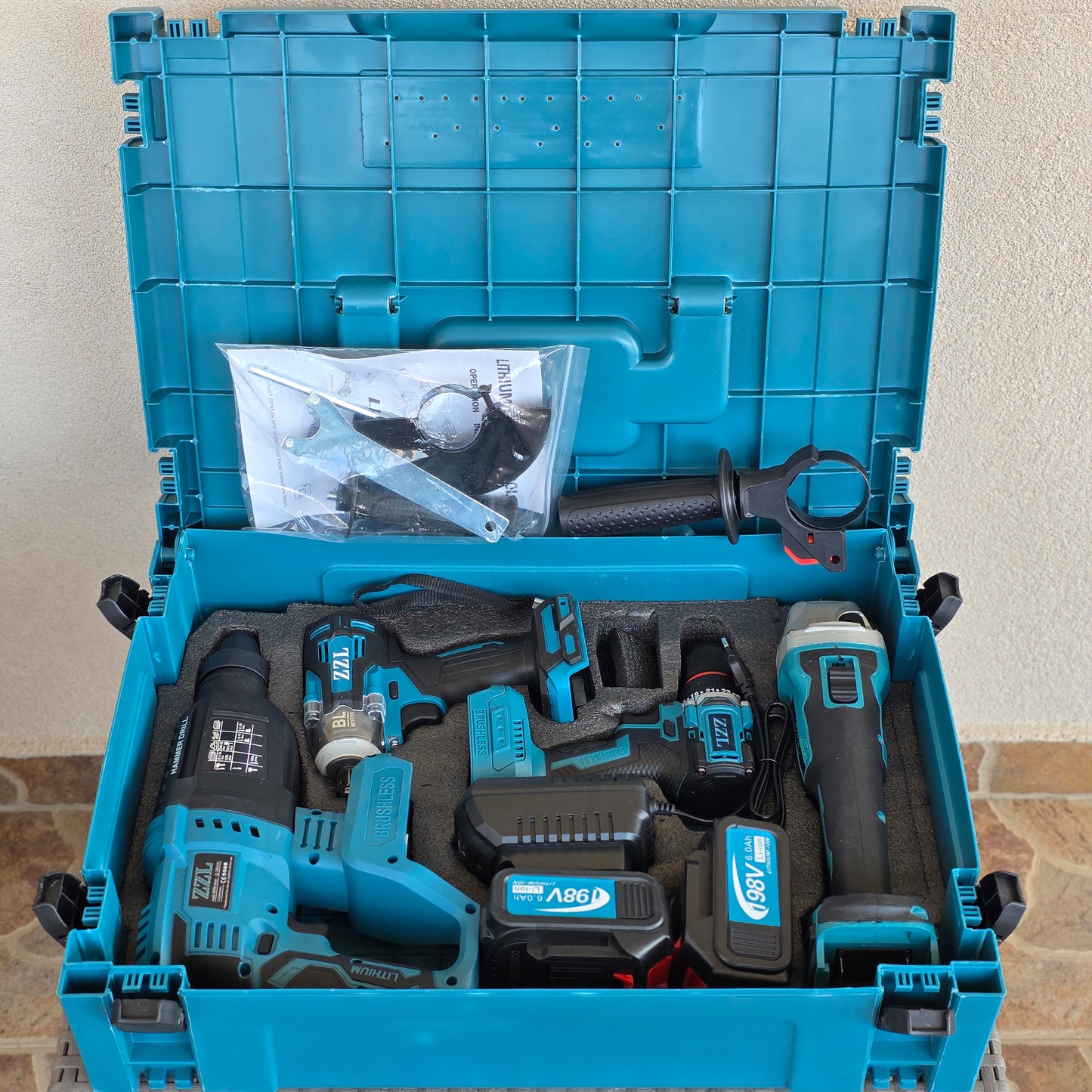 Aku set 4u1 (šrafilica, odvijač, udarna bušilica-hilti, brusilica)