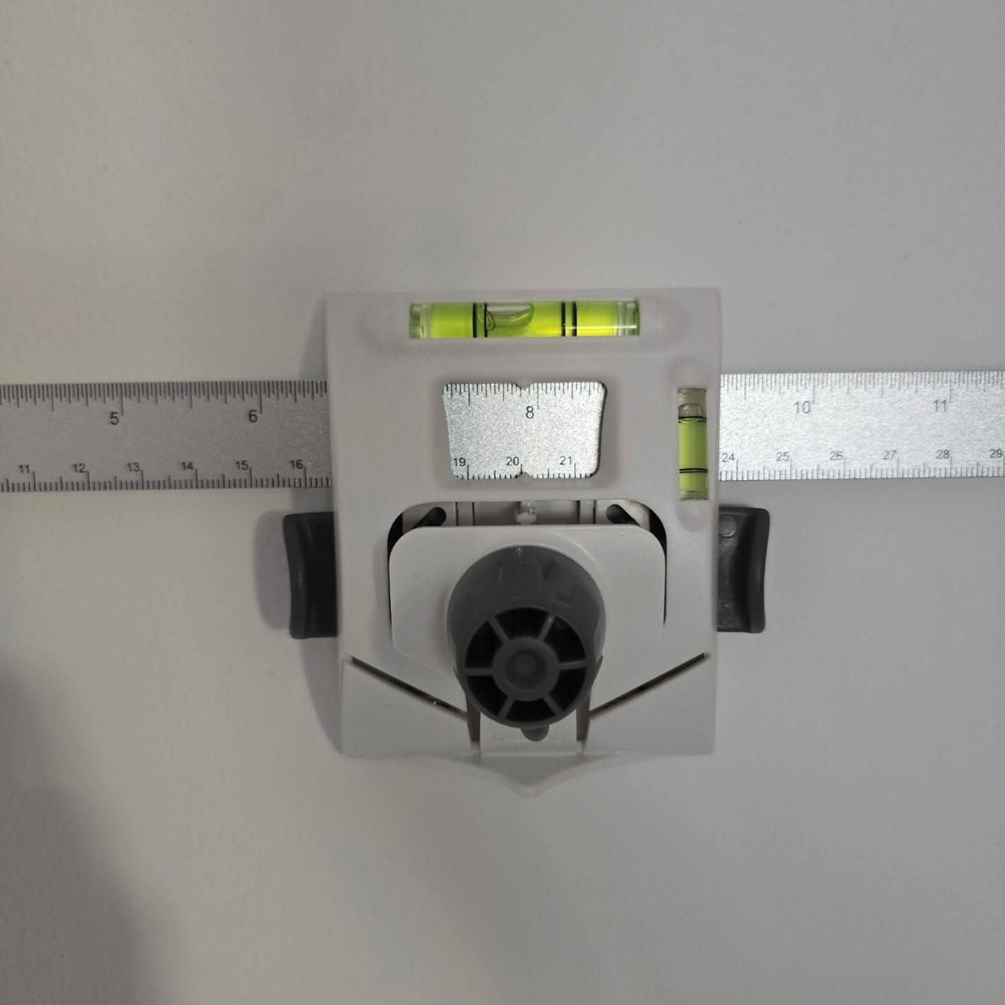 Lenjir za precizno postavljanje 30inc (76,2cm)